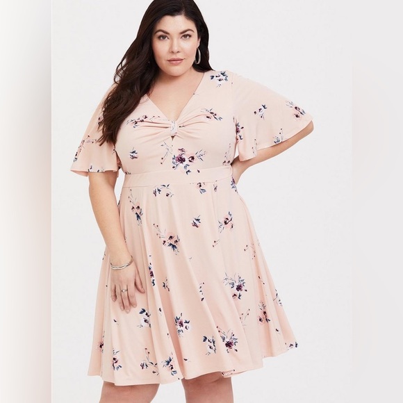 torrid | Dresses | Euc Torrid Size Large2 Blush Floral Knit Skater ...
